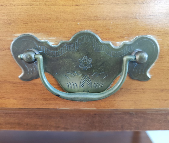 Image 1 of Mesa auxiliar suspendida Fantoni