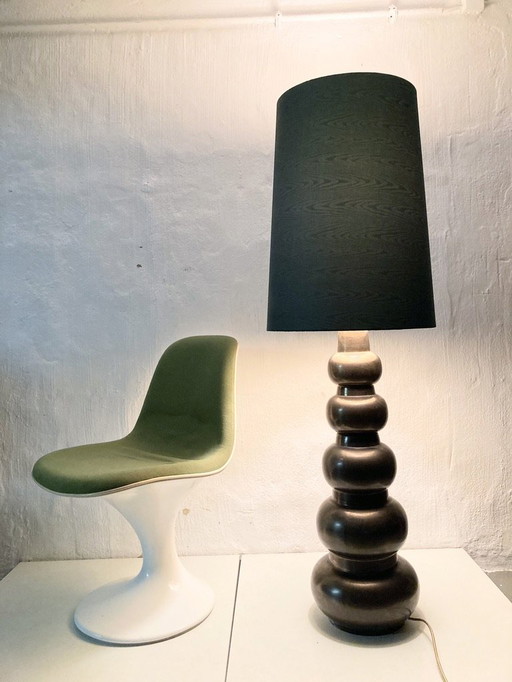Grand lampadaire des années 70 Pied en céramique avec abat-jour en tissu vert