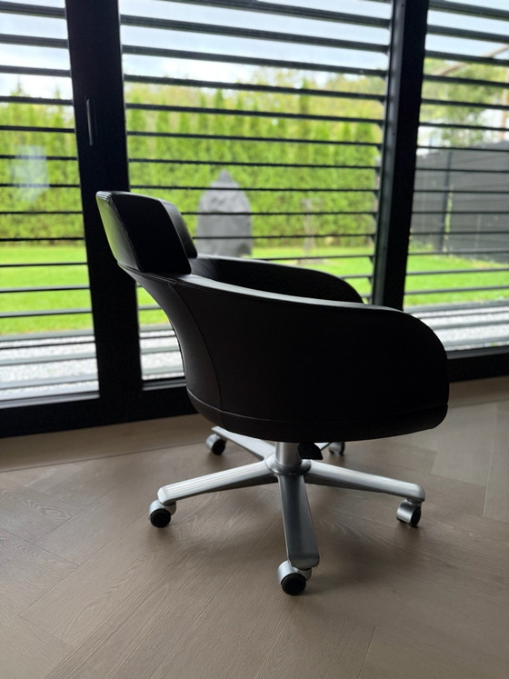 Giorgetti Erasmo Desk with two Genius armchairs in brown leather – Wood (photo 8 of 15)