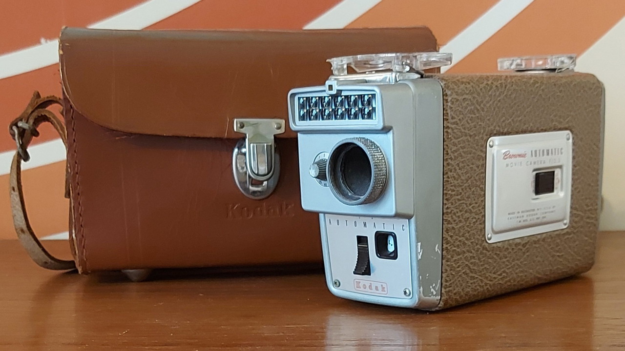 Appareil photo argentique Flash caméra KODAK Brownie avec sa sacoche en