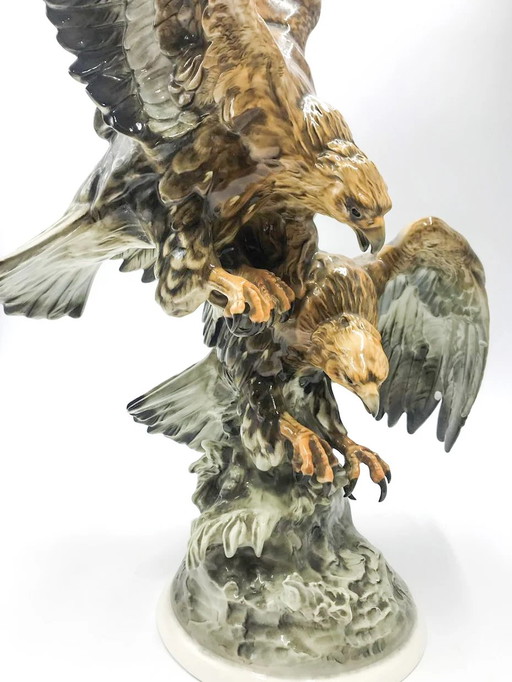 Sculpture en céramique Hutschenreuther d'une paire d'aigles, années 1950