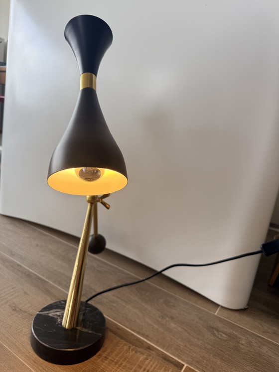 Eichholtz Cordero bureaulamp in messing, zwart metaal en marmer. – Bureaulampen, Marble, Metal (photo 9 of 13)