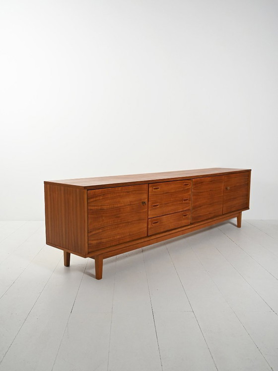 Image 1 of Credenza vintage in noce degli anni '60