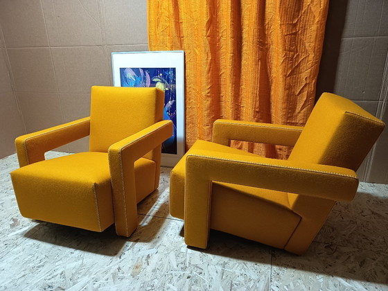 Image 1 of CASSINA Paire de fauteuils Utrecht 637 NEUF 2026 en laine KVARD Moutarde par Gerrit Rietveld