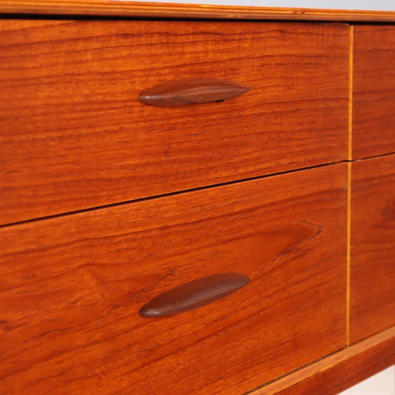 Image 1 of Meuble à tiroirs anglais des années 1960