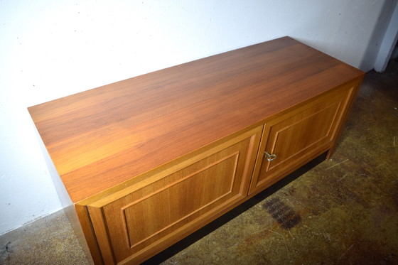 Image 1 of Vintage ladekast uit de jaren 60, bank, schoenenkast, dressoirkast