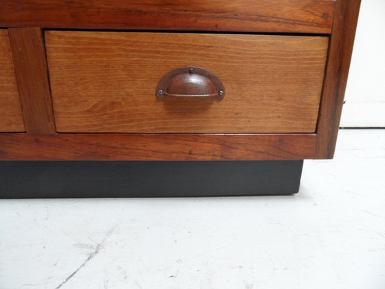 Image 1 of Buffet vintage avec tiroirs