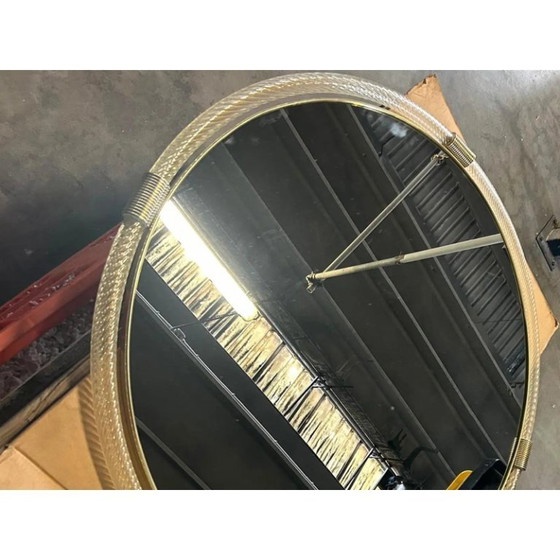 Image 1 of Hedendaagse Venetiaanse grote wandspiegel met gouden "Torchon-Torciglione" Muranoglas