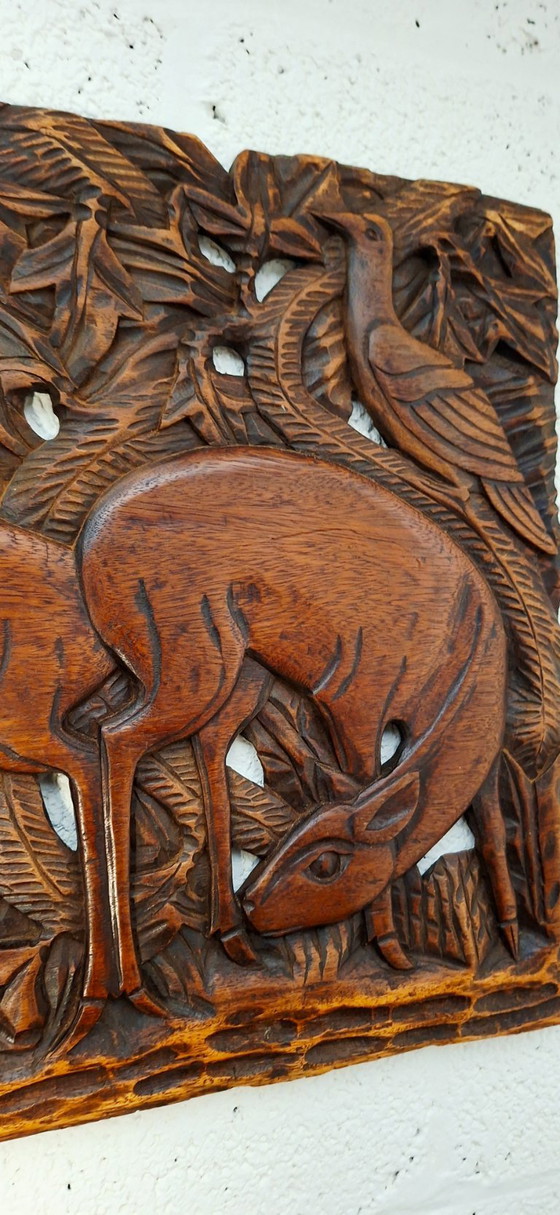 Image 1 of Gesneden houten wandpaneel – Afrikaanse dierenscène