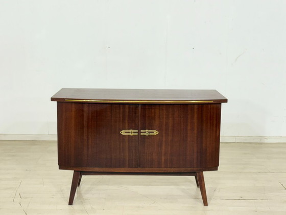 Image 1 of Commode uit het midden van de 20e eeuw / Woonkamerkast / Dressoir uit de jaren 60