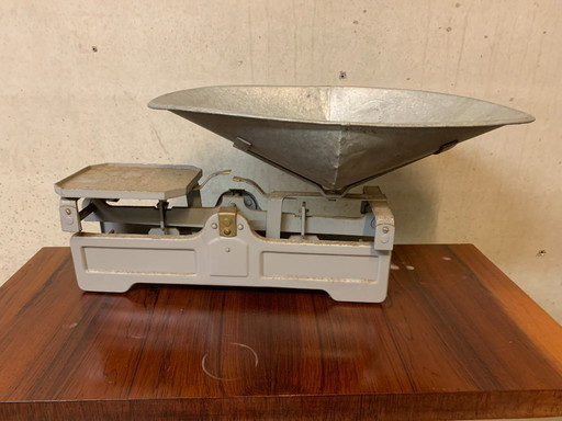 Balance scale V.I.W. 1964