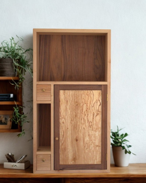 Image 1 of Armadio a muro in legno massiccio