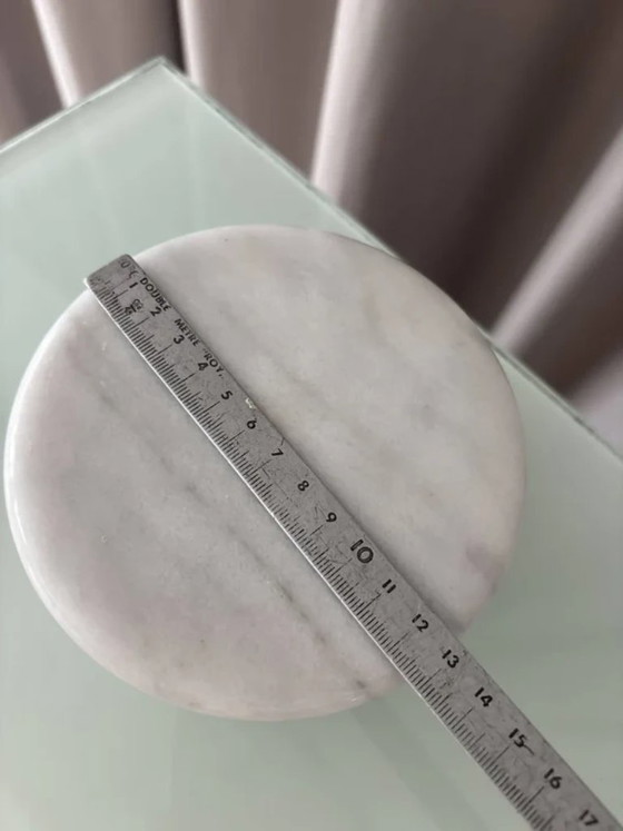 Pot met deksel van Carrera-marmer – Decoratieve objecten, Marble (photo 7 of 8)