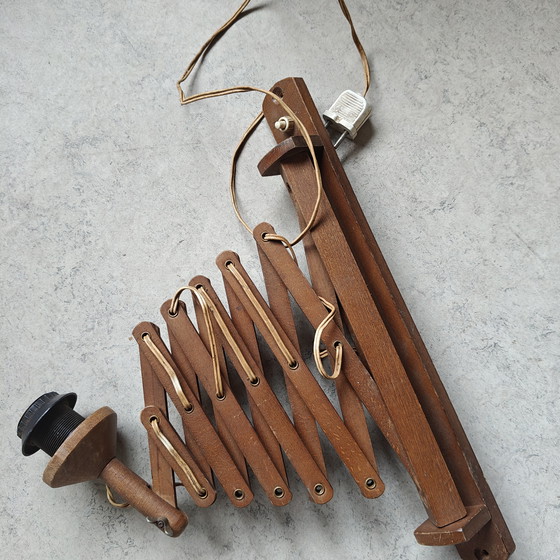 Image 1 of Applique murale vintage en bois en forme de ciseaux – années 1960/70