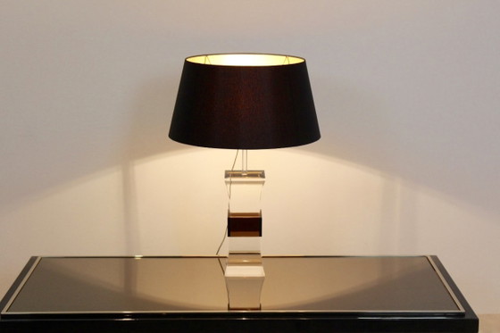 France Mid-Century Modern Lampe en Lucite bicolore, Doré, Mid Century Modern (photo 5 sur 10)