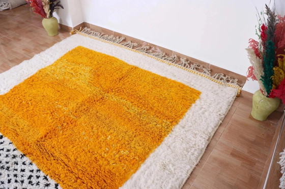 Handmade Moroccan wool rug, 250cm x 150cm, unique piece. – Rugs & carpets (photo 7 of 21)