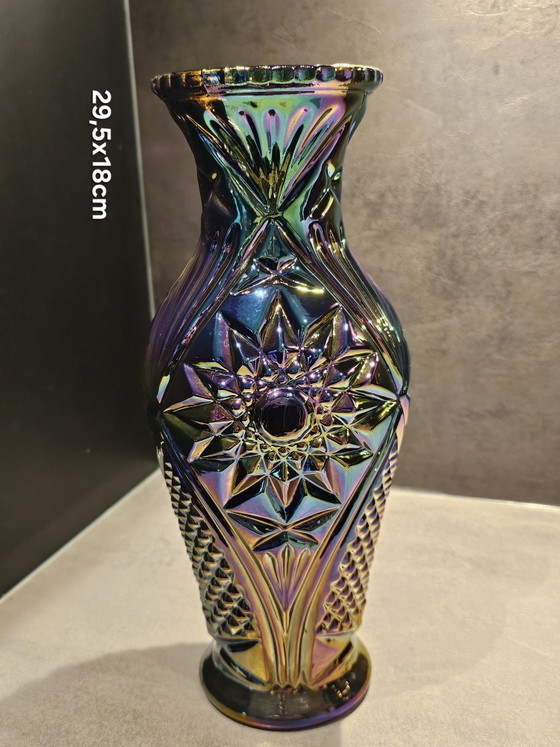 Beautiful Vintage LGW Lead Crystal "Curved Star" Vase – Glass (photo 12 of 12)