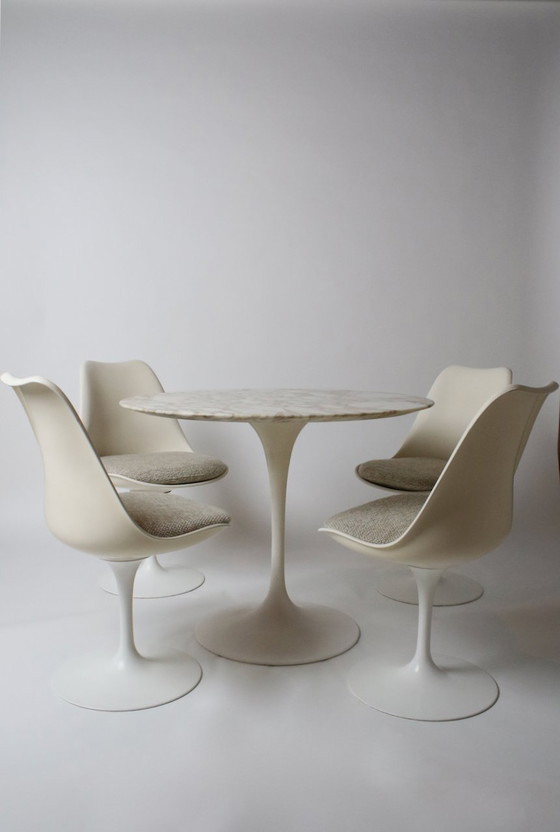 Image 1 of Tulip Table By Eero Saarinen For Knoll International