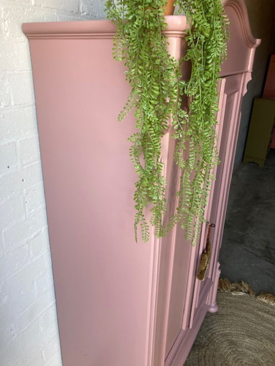 Image 1 of Armario antiguo, mueble para habitación infantil, mueble para juguetes restaurado.