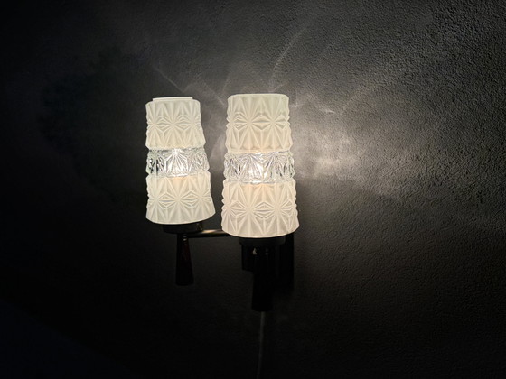 Image 1 of Vintage Wall Lamp 1950s-60s - Glass & Wood Design Classic