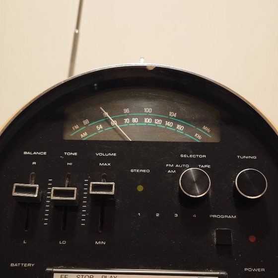 Image 1 of Radio vintage Weltron Space Ball 2001 a 8 tracce con Bluetooth
