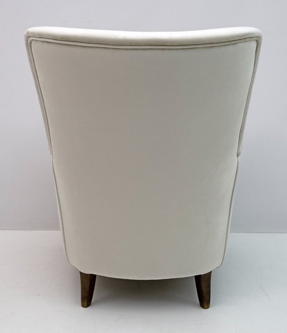 Image 1 of Fauteuil en velours italien moderne du milieu du siècle, attribué à Gio Ponti pour Isa, années 1950