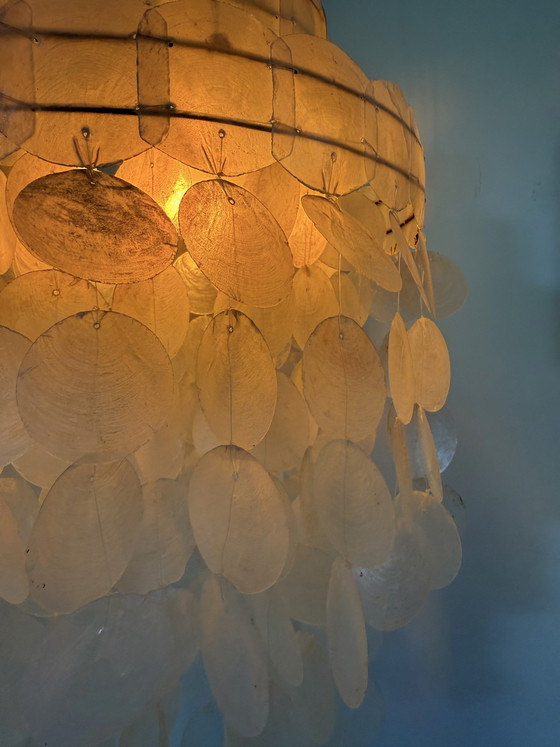 Image 1 of Lampada vintage in conchiglia di capiz e madreperla, anni '70