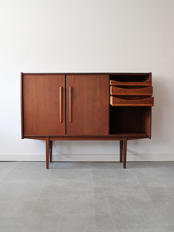 Image 1 of Vintage Deens highboard in teak 