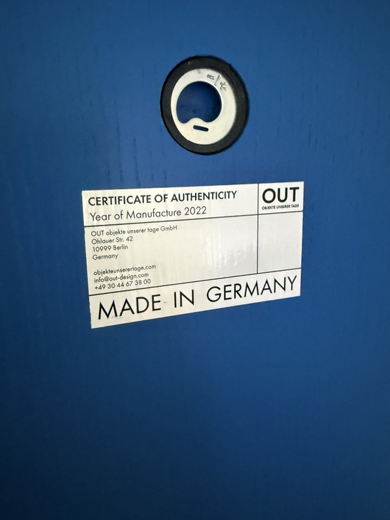 Image 1 of Specchio OUT Design, blu, 2022, prodotto in Germania