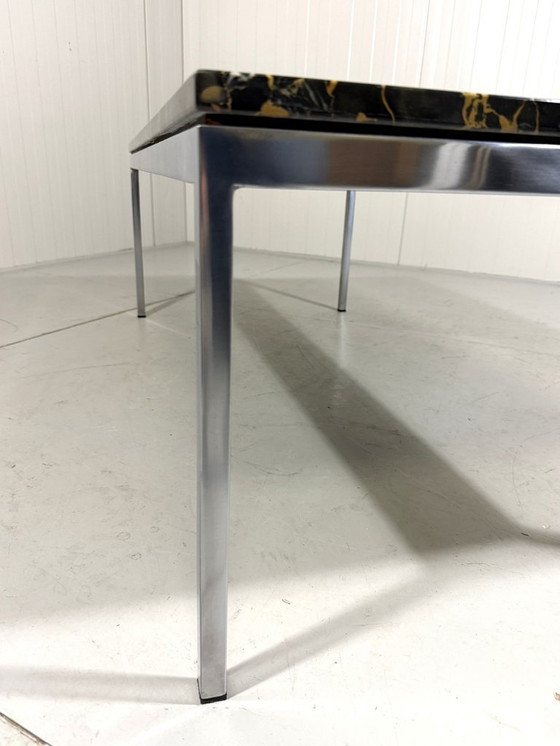 Image 1 of Mesa de centro Florence Knoll con tablero de mármol Nero Portoro, década de 1960