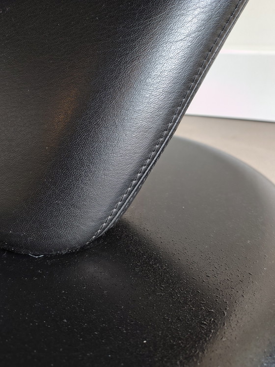 Image 1 of Leolux footstool/pouf