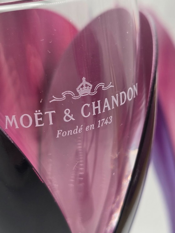 Image 1 of Champagne flutes in houders Moët & Chandon