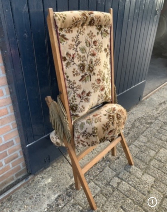 Image 1 of Vintage klapstoel met bloemenprint en franjes 