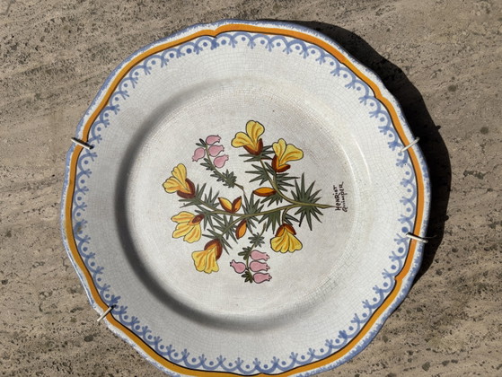 Image 1 of Piatto decorativo in ceramica Henriot Quimper