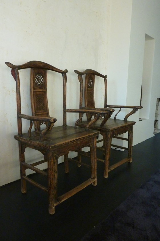 Image 1 of Una coppia di sedie Guanmaoyi risalenti alla dinastia Qing.