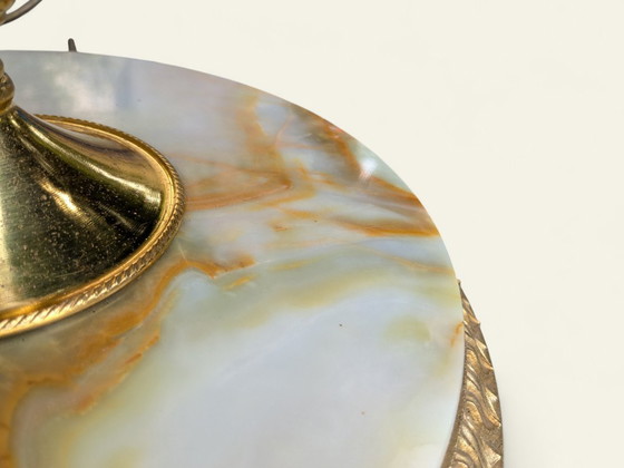 Image 1 of Rarität! Mid-Century Stehlampe mit rosafarbenem Samtschirm & Fransen – Messingfuß mit Marmorverzierung