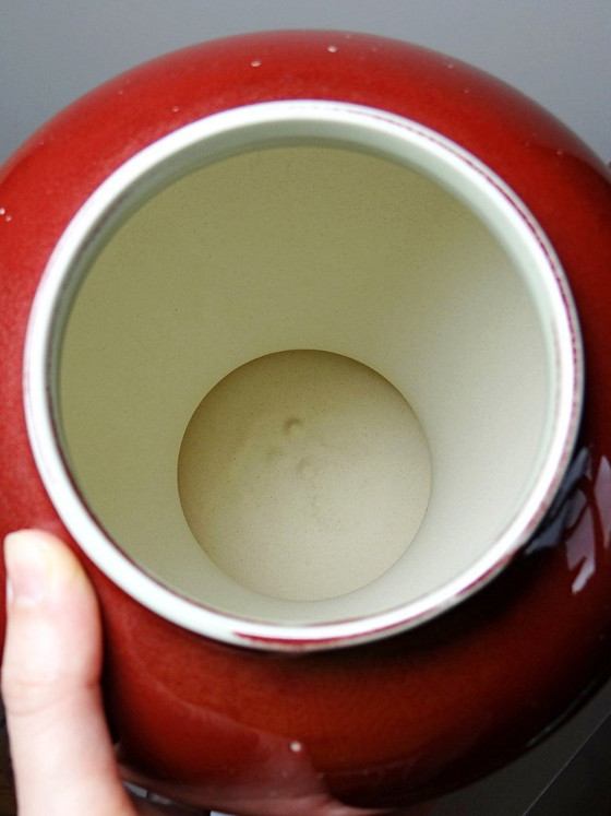 Image 1 of Covered vase, Chinese ginger jar, oxblood and celadon ceramic