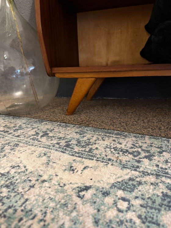 Image 1 of Vintage teak drankkastje met schuine pootjes (Jaren '60)