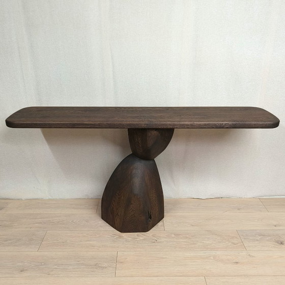 Image 1 of Mesa auxiliar orgánica | pata escultural | roble macizo