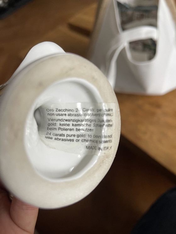 Image 1 of 2 porseleinen vogels met 24 karaat goud