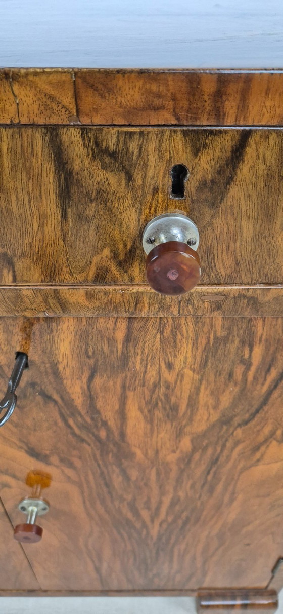 Aparador Art Déco Austriaco para Discos 1928 – Austrian Manufacturing, Aparadores, Wood (photo 23 of 26)