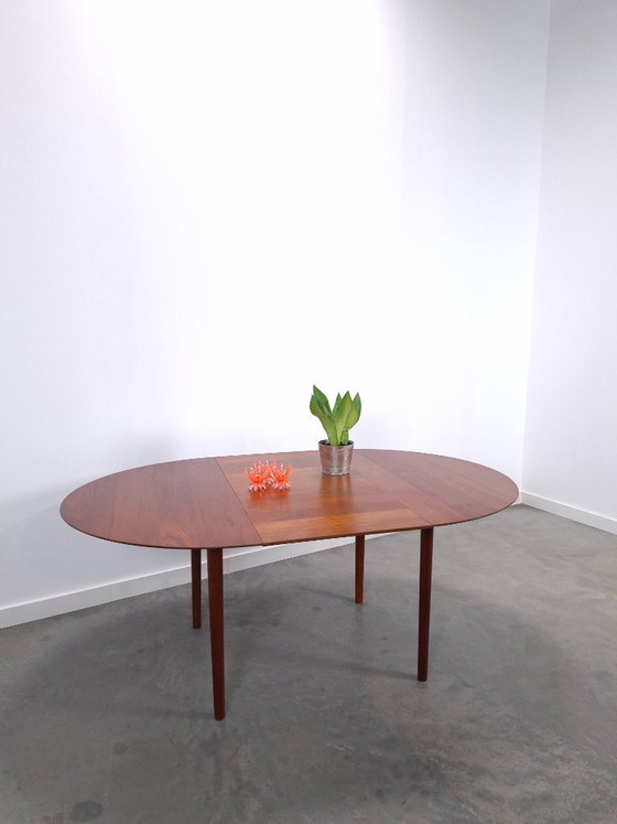Vintage Danish Søborg Møbelfabrik extendable oval round teak Dining table, Wood, Brown (photo 17 of 17)