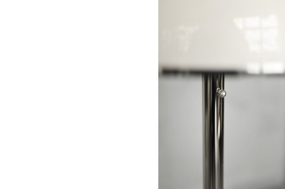 Image 1 of Vintage Zweedse vloerlamp van chroom en wit acryl van Nybro Armaturfabrik, jaren 70.