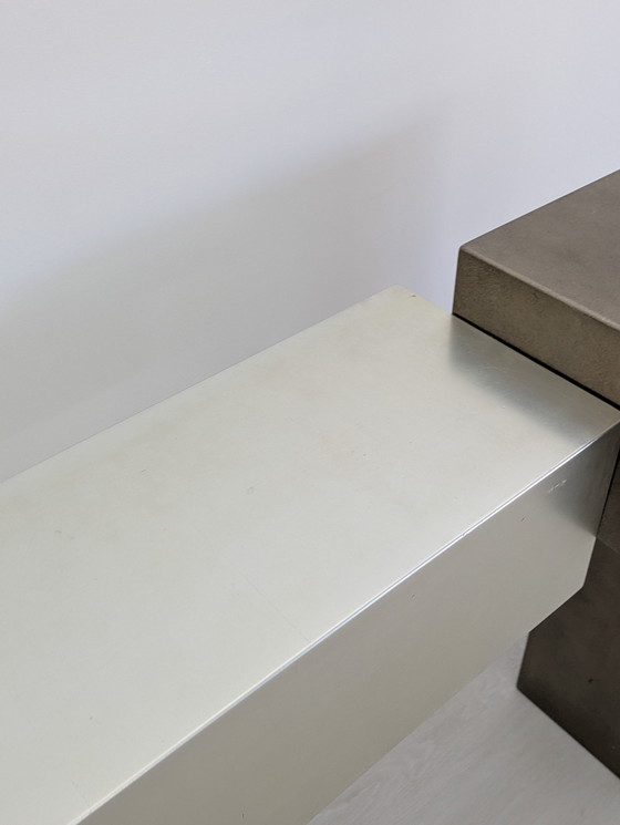 Image 1 of Roberto Mora, Dilmos - Console "Crasi" - Eigentijds ontwerp
