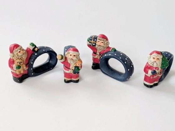 Image 1 of Set di 4 anelli per tovaglioli in porcellana vintage | Decorazioni natalizie tedesche dipinte a mano