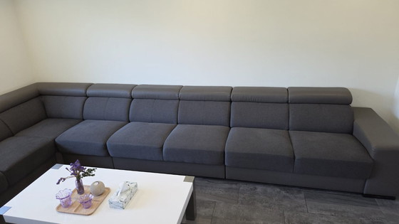 Image 1 of Ruime 5-delige hoekbank met verstelbare hoofdsteunen