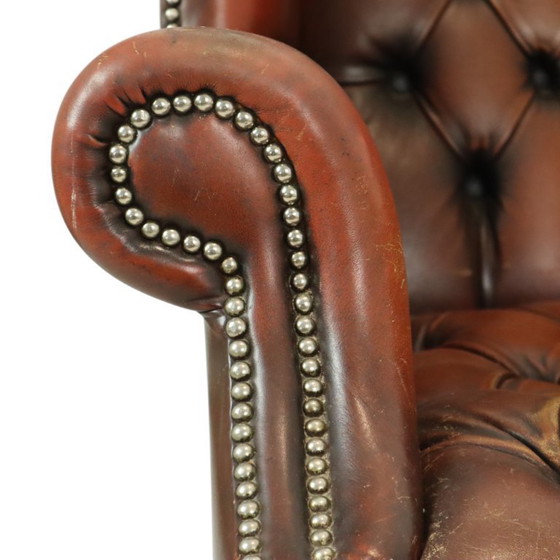 Image 1 of Oude Chesterfield Zetel Bruin Leder