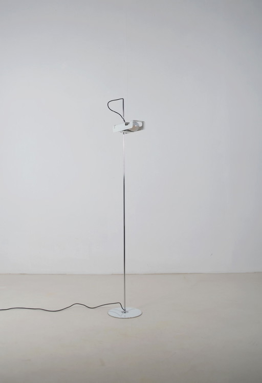 Spider floor lamp designed by Joe Colombo for Oluce, 1960s