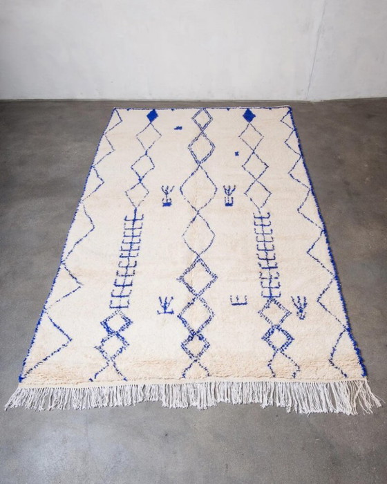 Image 1 of Luxury Handmade Rug 250cmx150cm 