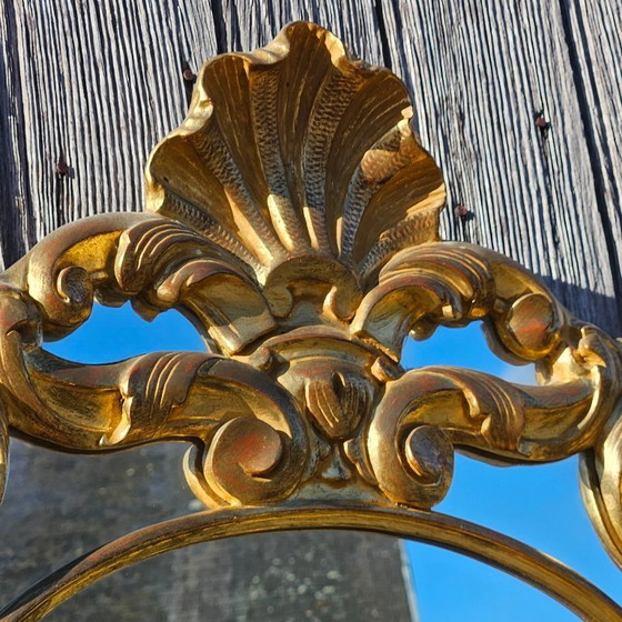 Image 1 of Set di consolle vintage in marmo dorato francese e specchio barocco - stile Luigi XV